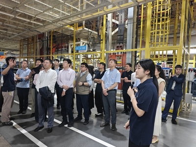 黨建聯(lián)建聚合力 建功支點(diǎn)爭(zhēng)先鋒 長(zhǎng)江新動(dòng)能黨支部與嵐圖汽車產(chǎn)品管理部黨支部聯(lián)合開展主題黨日活動(dòng)