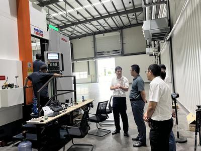 機(jī)械工程學(xué)院赴浙江日發(fā)精密機(jī)械股份開(kāi)展產(chǎn)學(xué)研合作交流